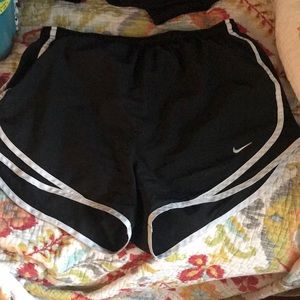 Nike shorts M